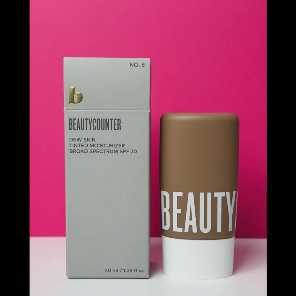 beautycounter Dew Skin Tinted Moisturizer No. 8 - Tan with Pink Backdrop
